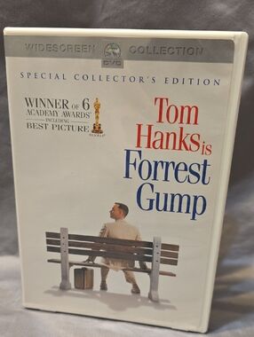 Tom Hanks is Forrest Gump - White Special Collector's Edition DV by Dolce Vita